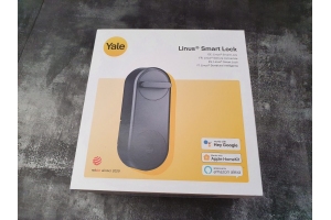 Chytr zmek Yale Linus Smart Lock ern